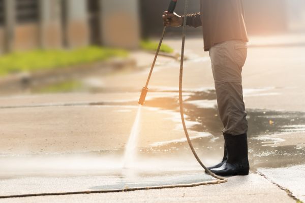 Residential Concrete Cleaning in Venice