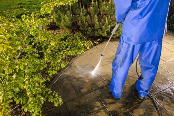 Cost of Hardscape Cleaning in Venice