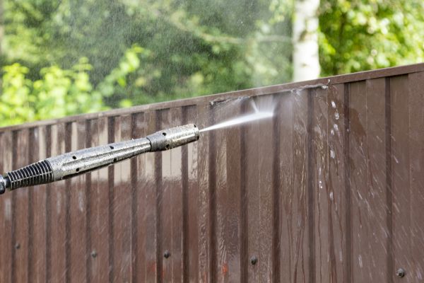 Cost of Vinyl Fence Cleaning in Venice