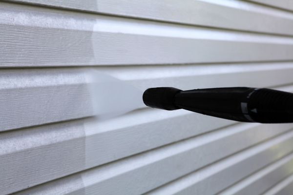 Condo Siding Power Washing in Venice