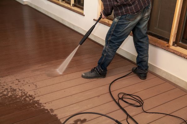 Veranda Cleaning in Venice