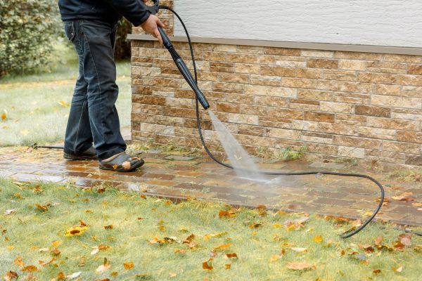 Cost of Residential Powerwashing in Venice